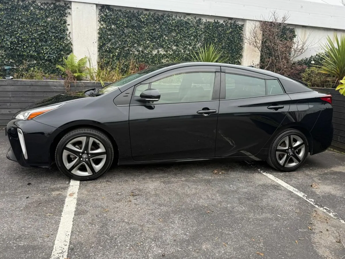 Toyota Prius 1.8 HYBRID / SOL TOP SPEC / TAX €150 - Image 4