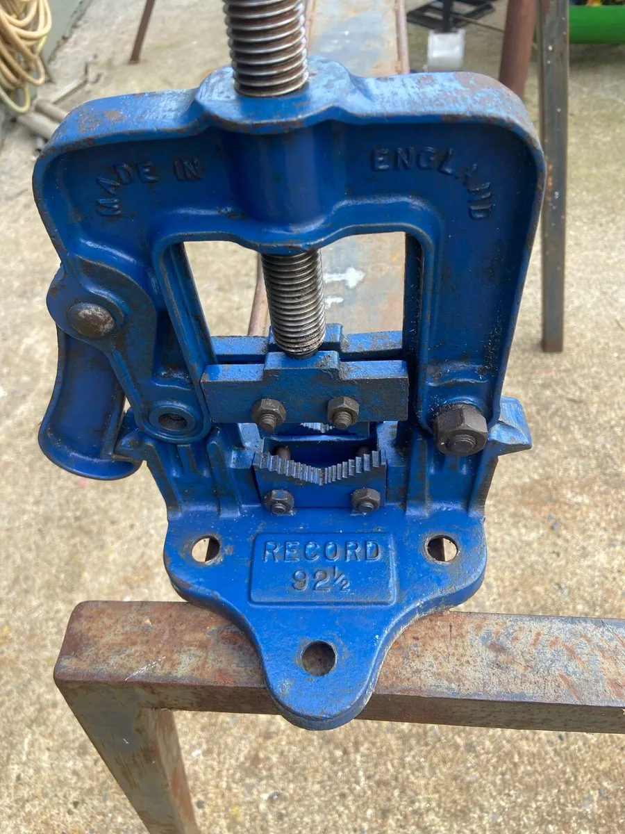 Record pipe vice no 92.5 - Image 1