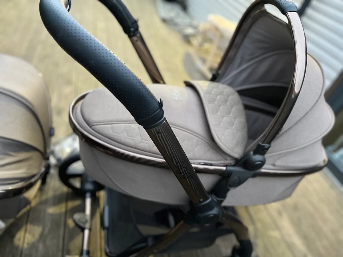 Mink Egg Pram Bundle - Image 4