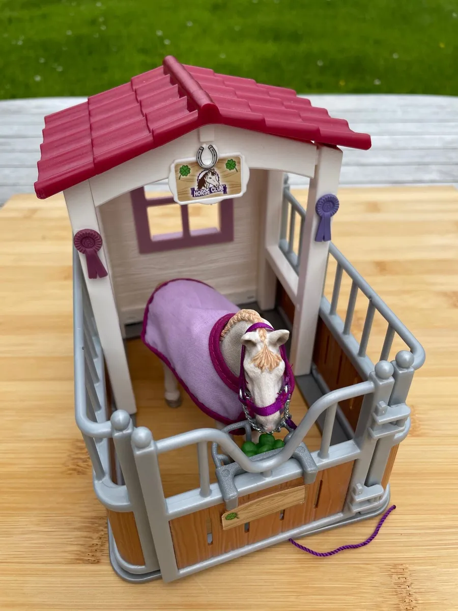 Schleich Horse Box & Mare and Puppy Pen - Image 3