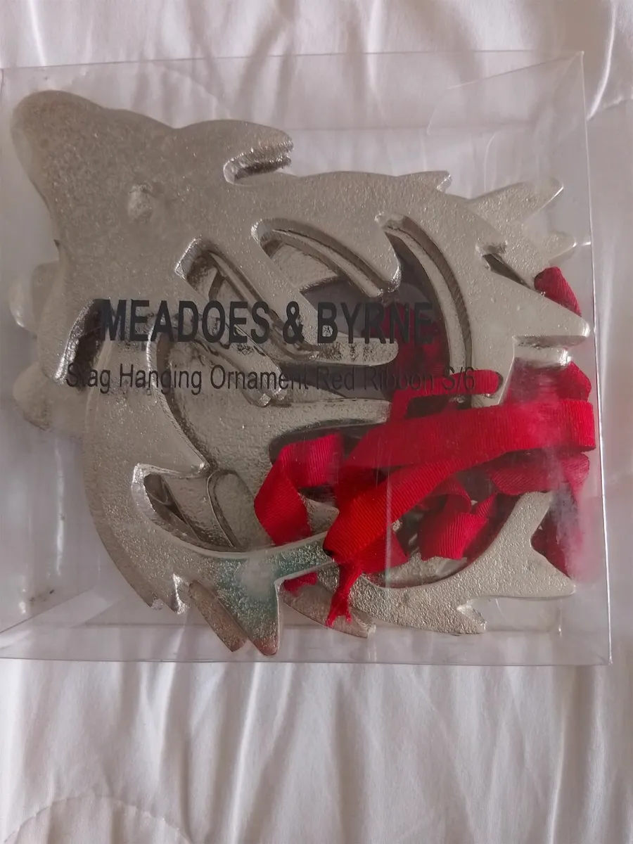 Christmas tree hanging stag ornaments - Image 1