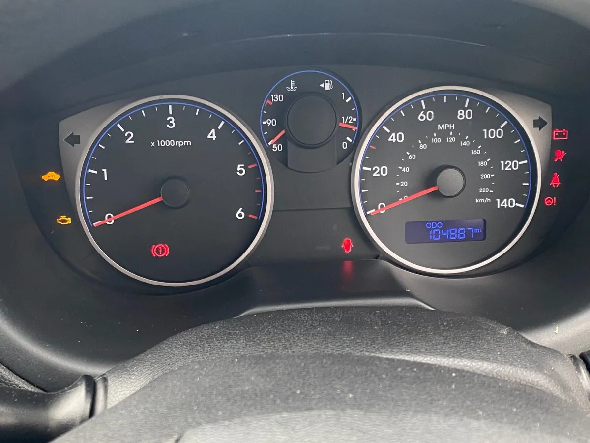 Hyundai i20 2013 - Image 2