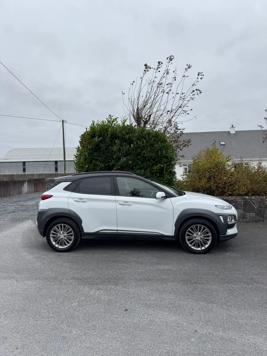 Hyundai KONA 2019 1.6 DIESEL - Image 2