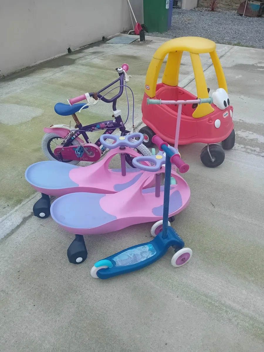 Toys - Image 4