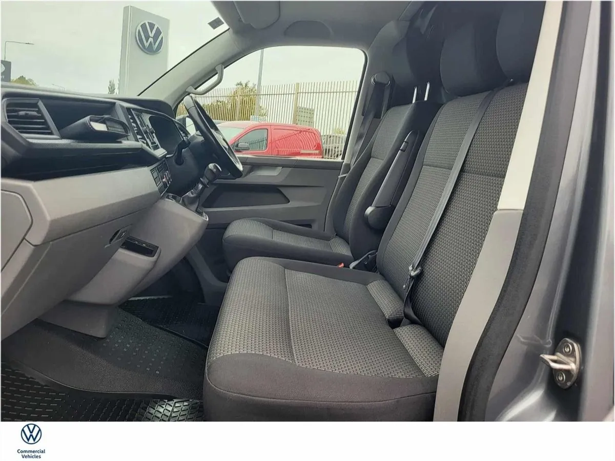 Volkswagen Transporter T6 LWB 28 PVL TL 2.0 TDI 1 - Image 4