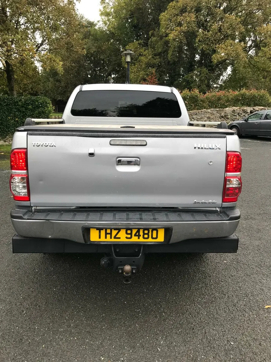2016 Toyota hilux invincible - Image 4