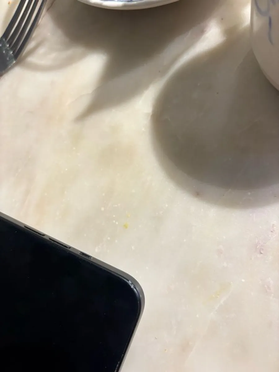 iPhone 15 Plus - Image 3