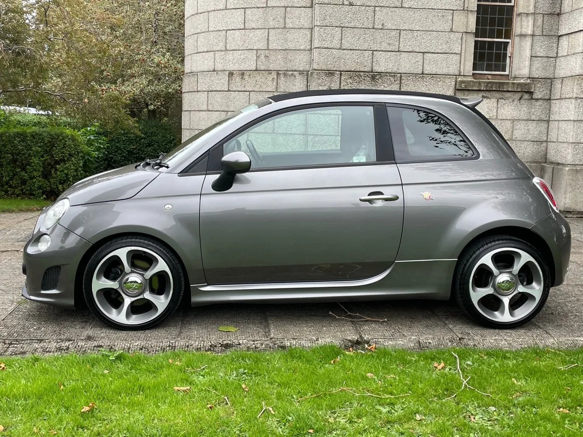 Abarth 500 Convertible Automatic / Dualogic - Image 4