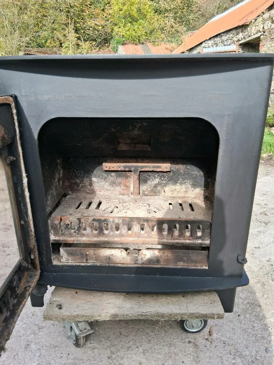 Stove - Image 4