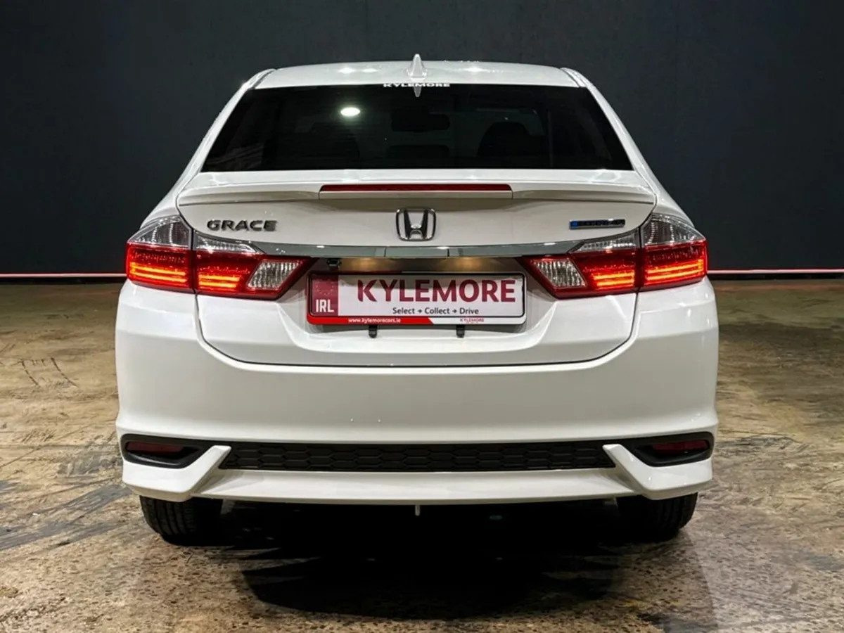Honda Grace PETROL HYBRID 1.5L - DIGITAL A/C - CRU - Image 4