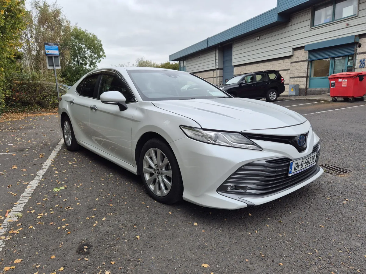 TOYOTA CAMRY / 2018 / 2.5 PETROL / AUTO - Image 3