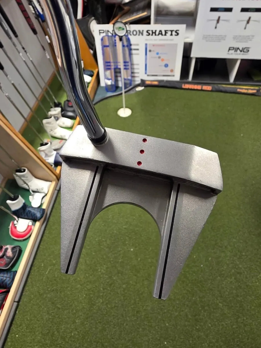 Odyssey White Hot XG 7 Putter - Image 2