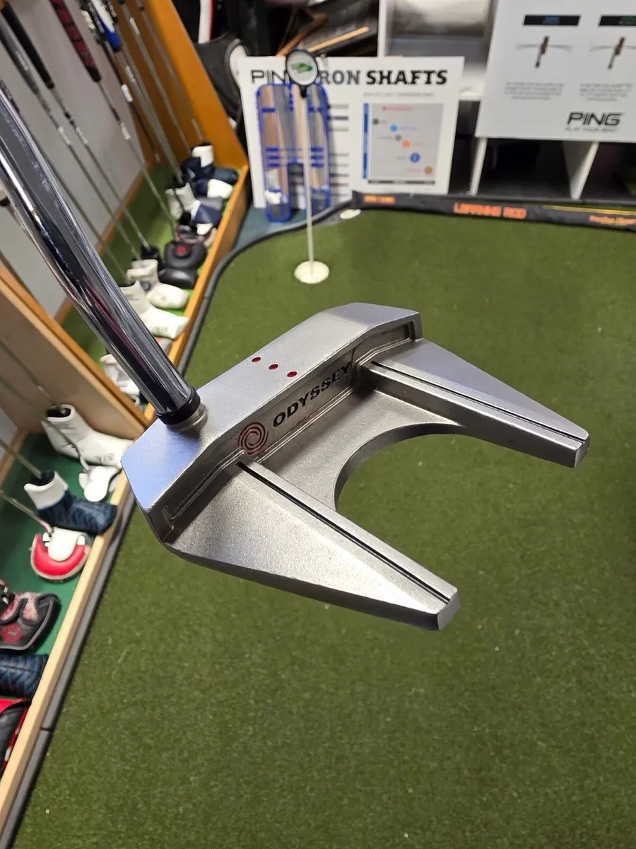 Odyssey White Hot XG 7 Putter - Image 3
