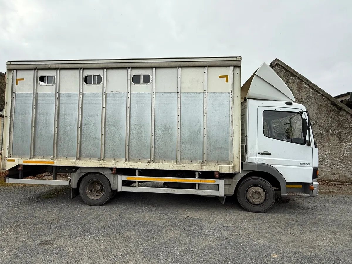 Horse lorry - Image 2