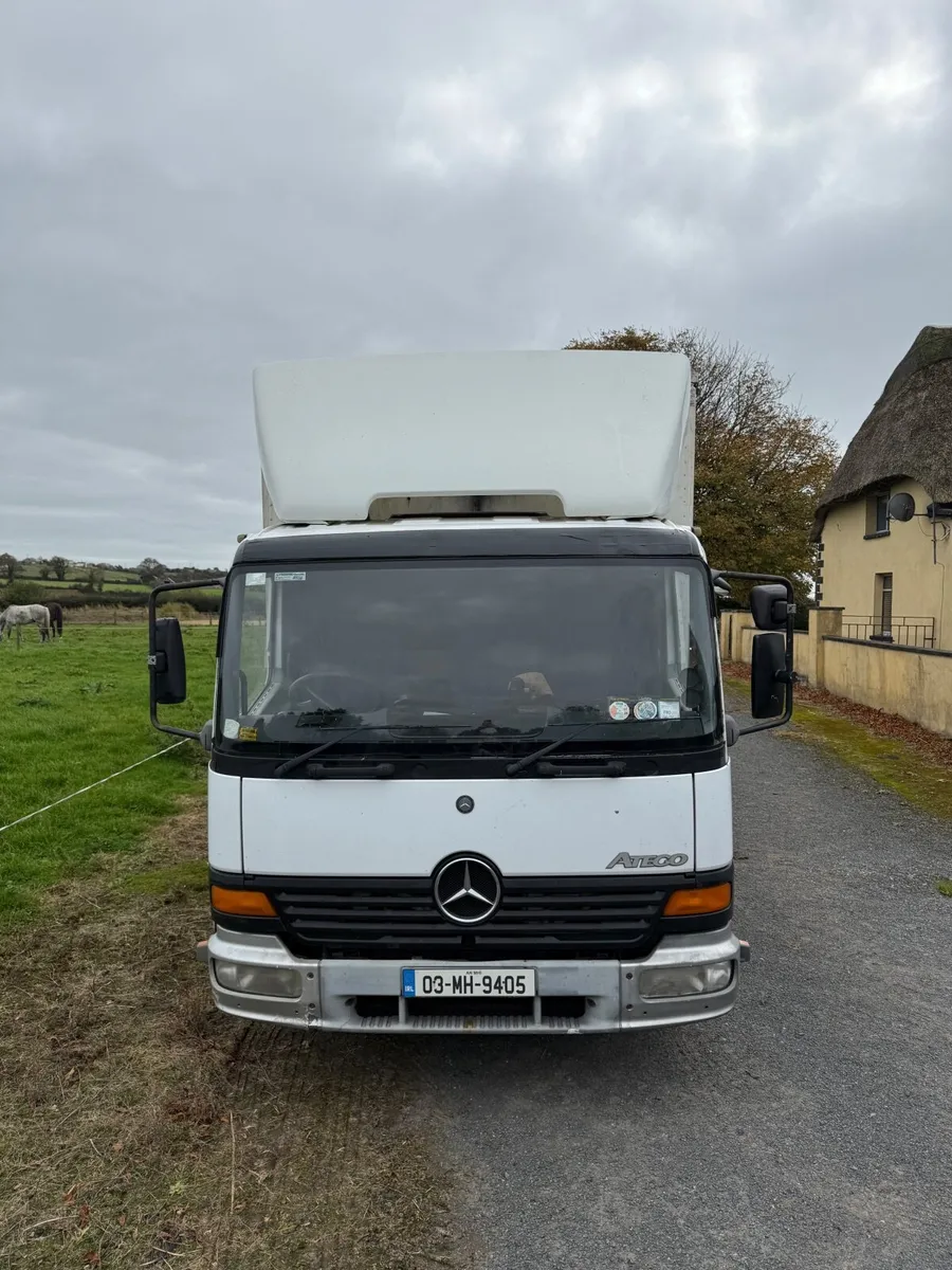 Horse lorry - Image 1