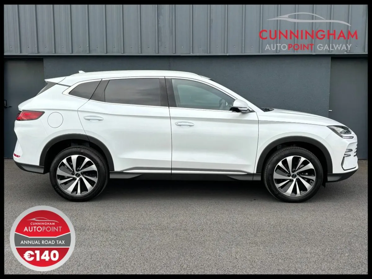 BYD SEAL U DM-i Boost 18.8kWh **80km EV Range** - Image 3