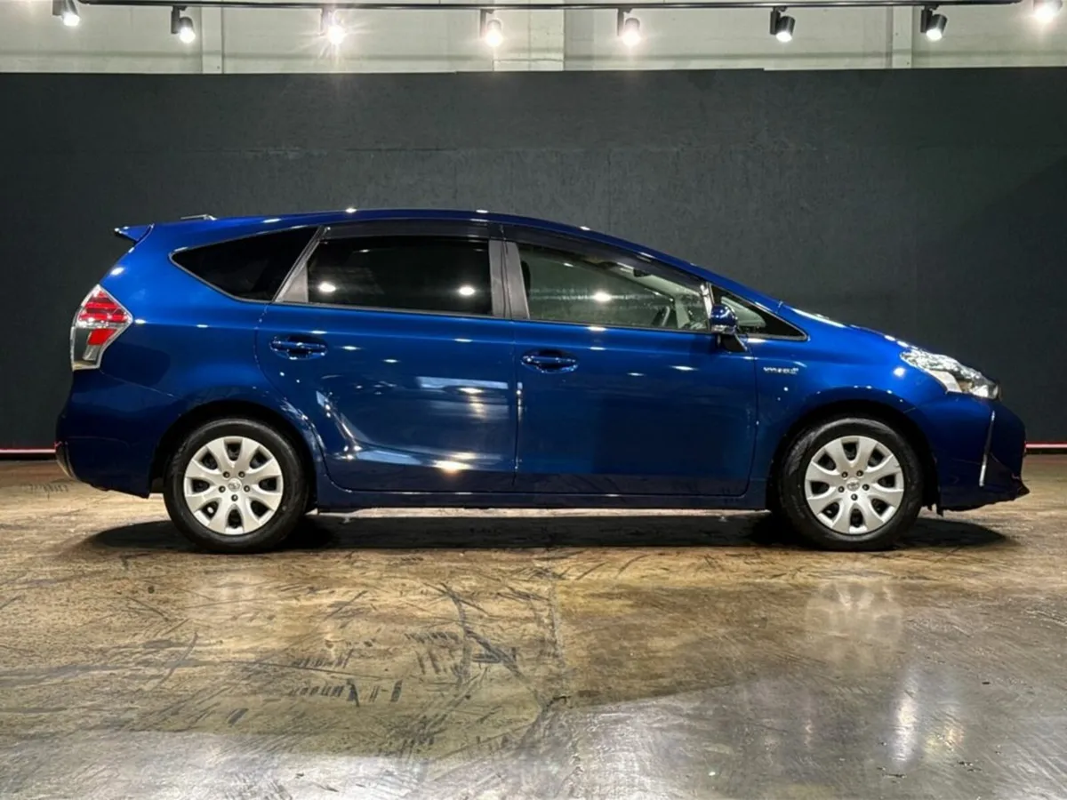 Toyota Prius ESTATE 1.8 PETROL HYBRID - DIGITAL A/ - Image 3