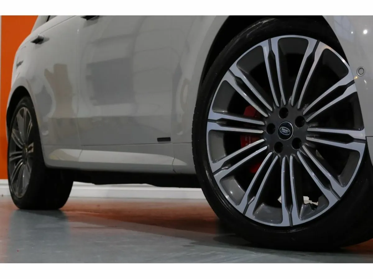 Land Rover Range Rover Sport AUTOBIOGRAPHY - Image 4