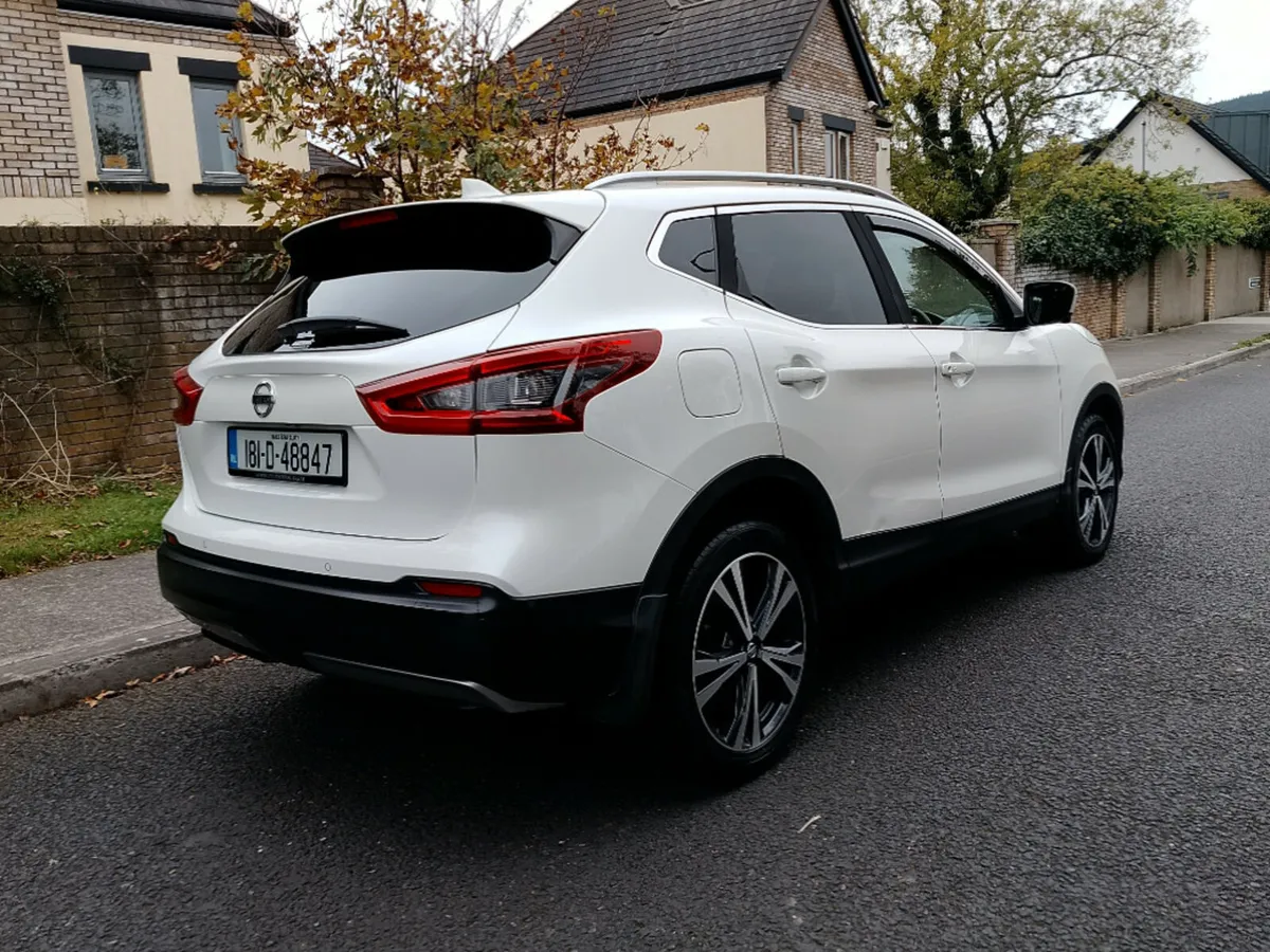 Nissan Qashqai 1.5 DCI N-connecta 5DR - Image 3