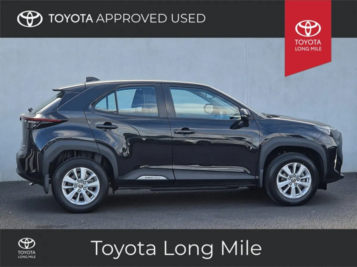 Toyota Yaris Cross 1.5 Hybrid Luna 5dr - Image 3