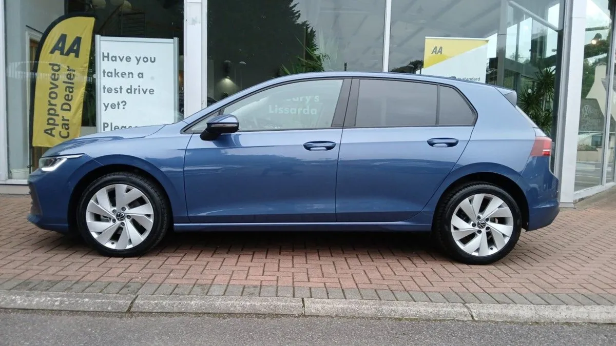 Volkswagen Golf Golf Edition 75 2.0 TDI 116HP  An - Image 4