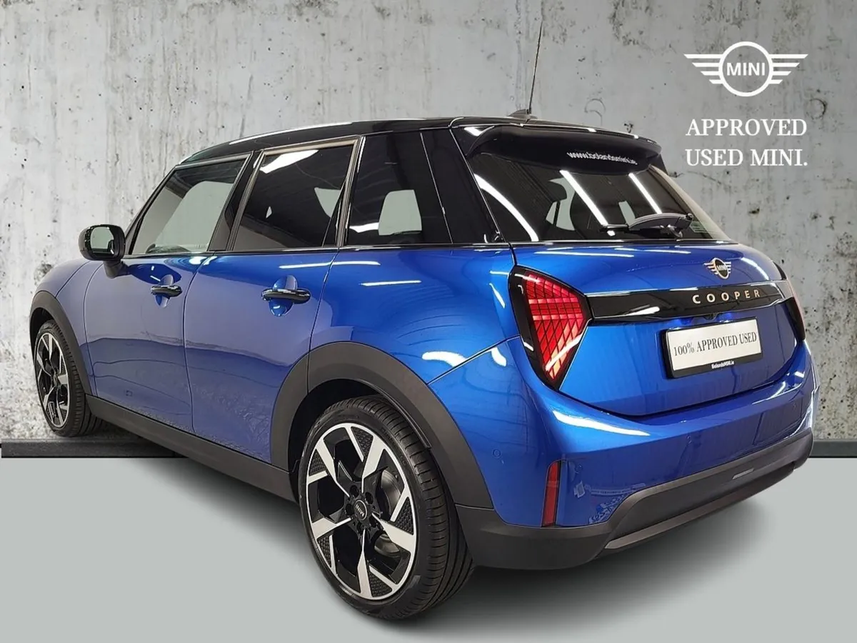 MINI COUNTRYMAN Cooper Classic - Image 2
