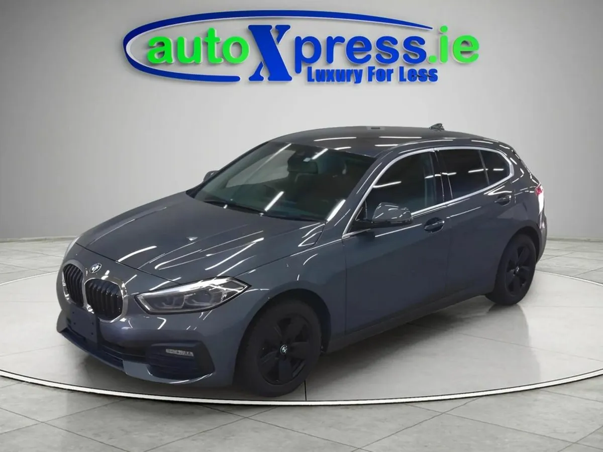 BMW 1-Series 118D Play Automatic, Reversing camera - Image 3