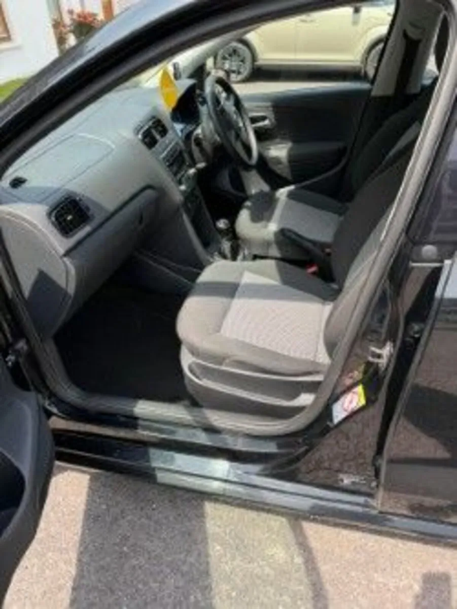 Volkswagen Polo 2013 - Image 2