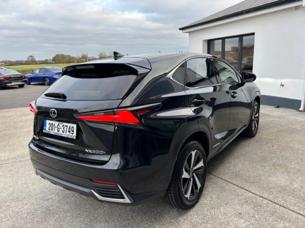 Lexus NX 2.5 300h Premium E-CVT 4WD Euro 6 (s/s) 5 - Image 4