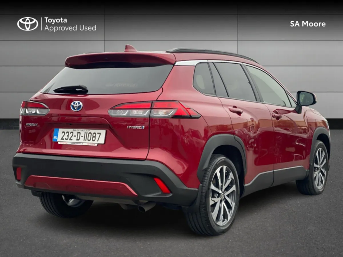 Toyota Corolla Cross RARE 2.0 SOL - Image 2