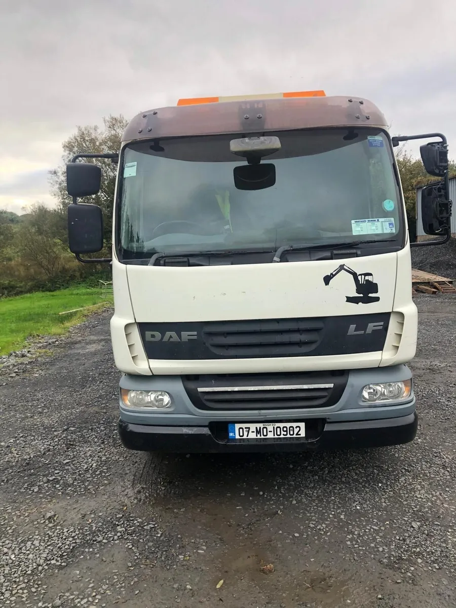 Daf lf 55 220 14 ton beavertail - Image 1