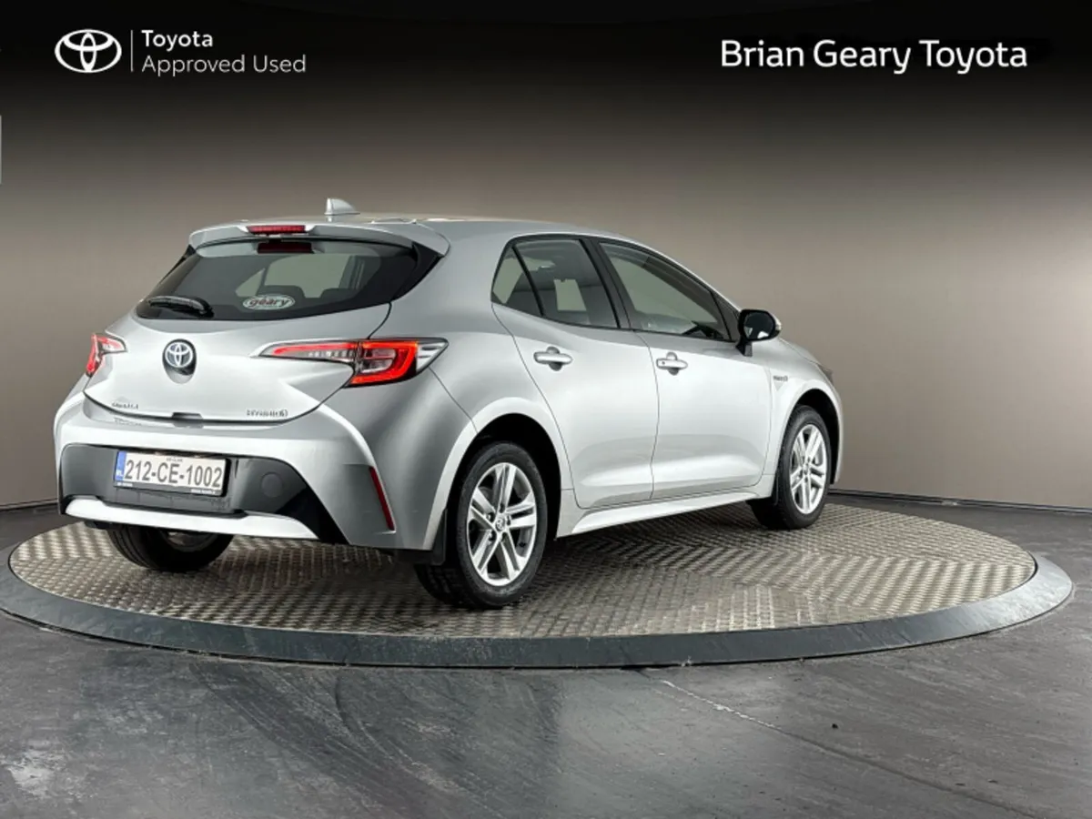 Toyota Corolla HYBRID LUNA H/B - Image 2