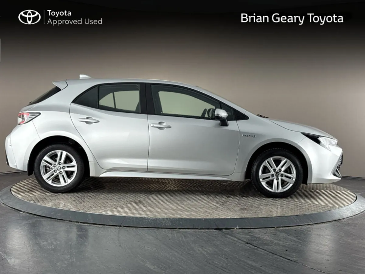 Toyota Corolla HYBRID LUNA H/B - Image 3