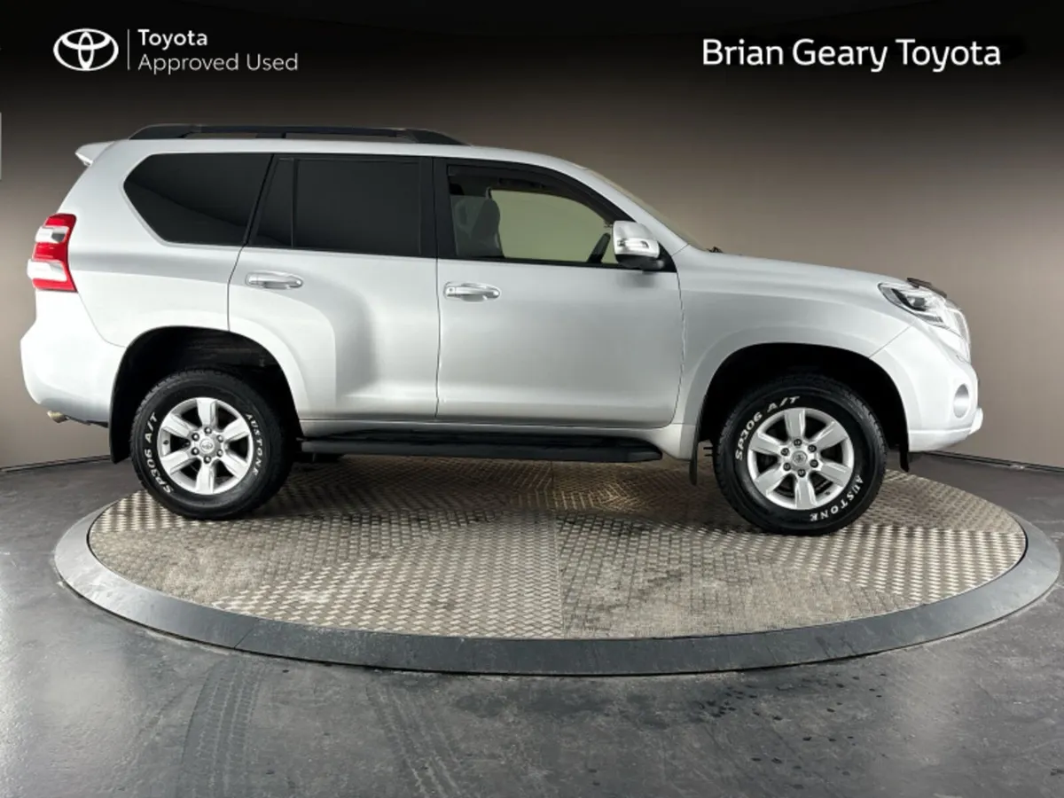 Toyota Land Cruiser LC LWB GX COMM - Image 3