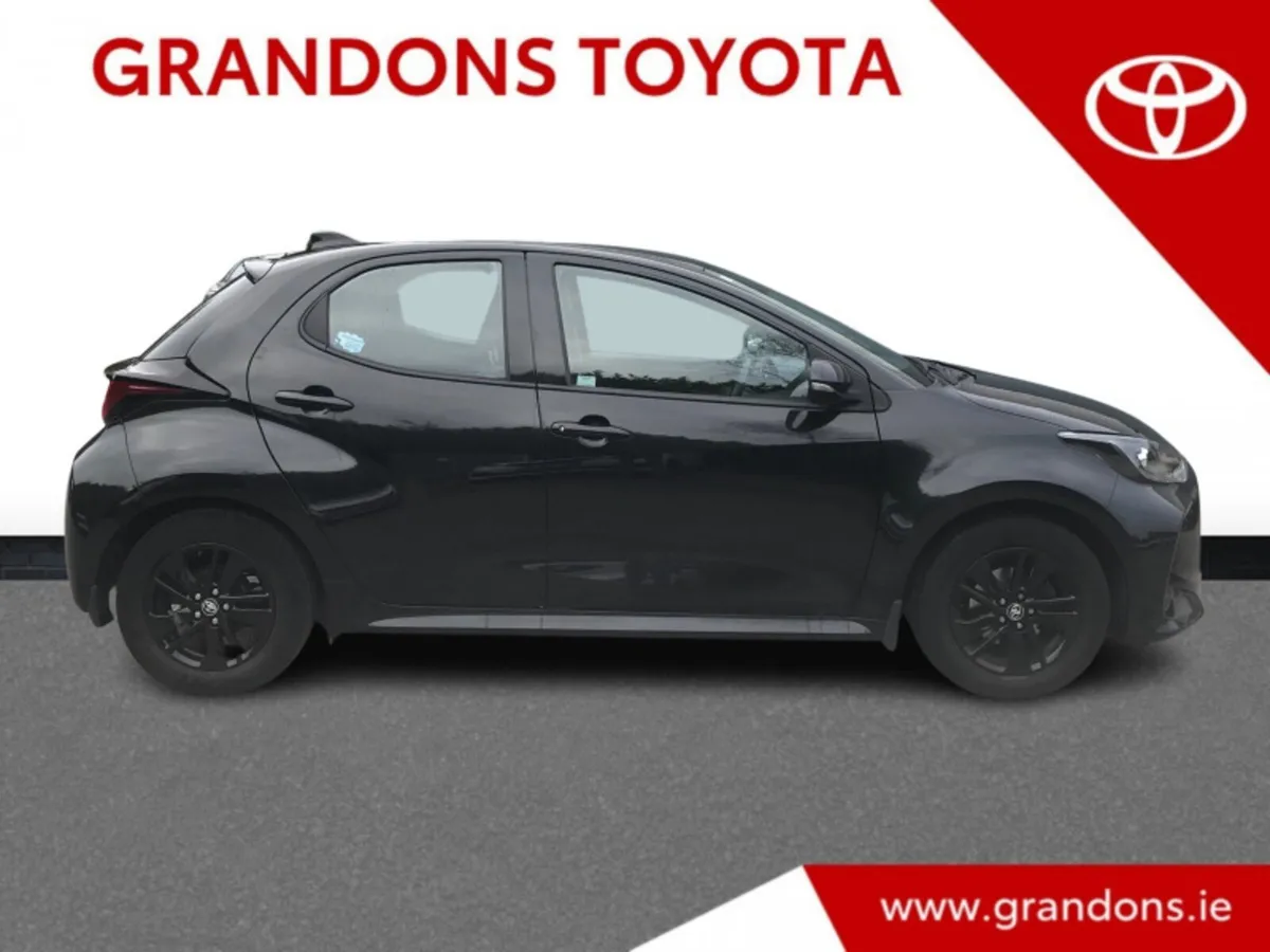 Toyota Yaris 1.0 LUNA 4DR - GRANDONS - Image 3