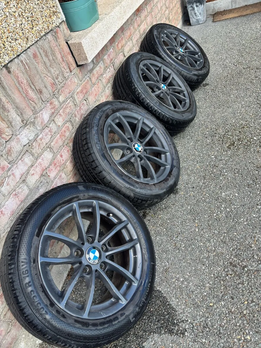 BMW 1 Series Black Alloys - Image 2