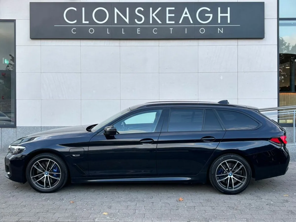 BMW 5-Series 530E TOURING MSPORT - Image 4