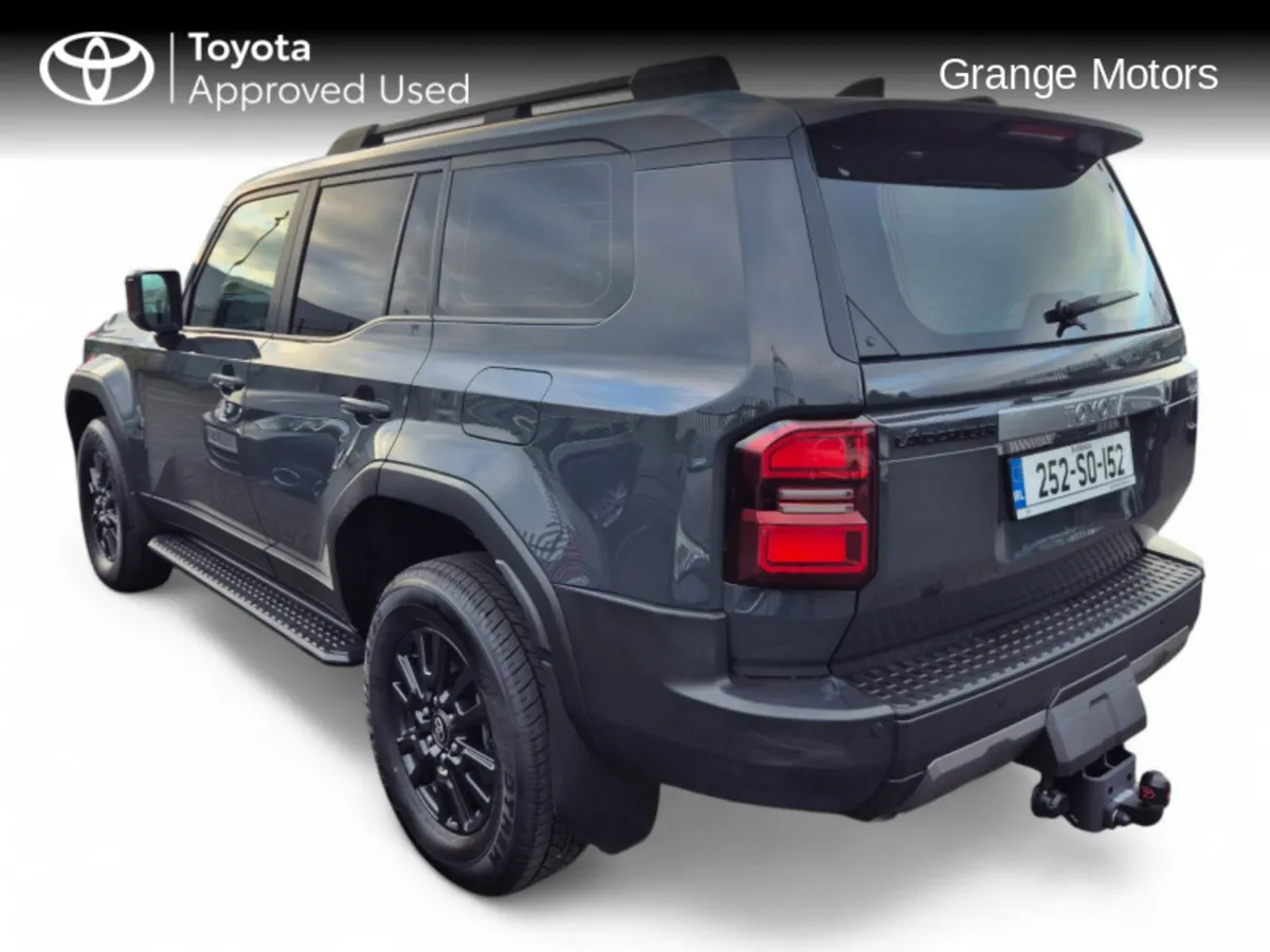 Toyota Land Cruiser 2.8 LWB AUTO(NEW GENERATION) - Image 3