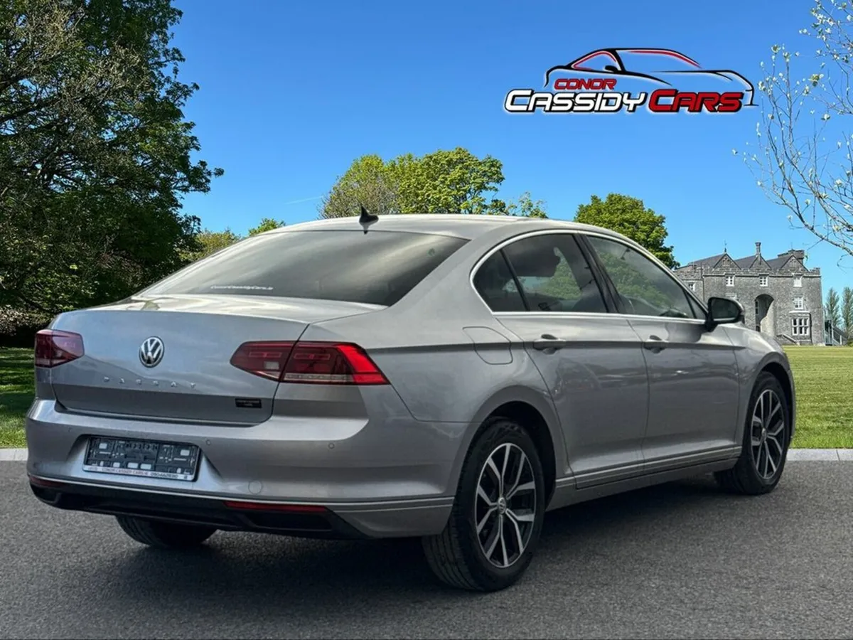 Volkswagen Passat SEL TDI DSG *FULL LEATHER* - Image 2