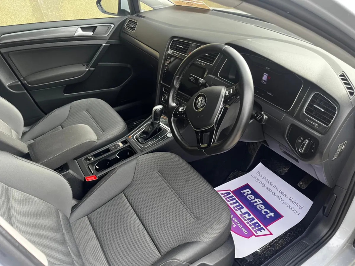 Volkswagen Golf 1.2 PETROL AUTOMATIC - Image 4