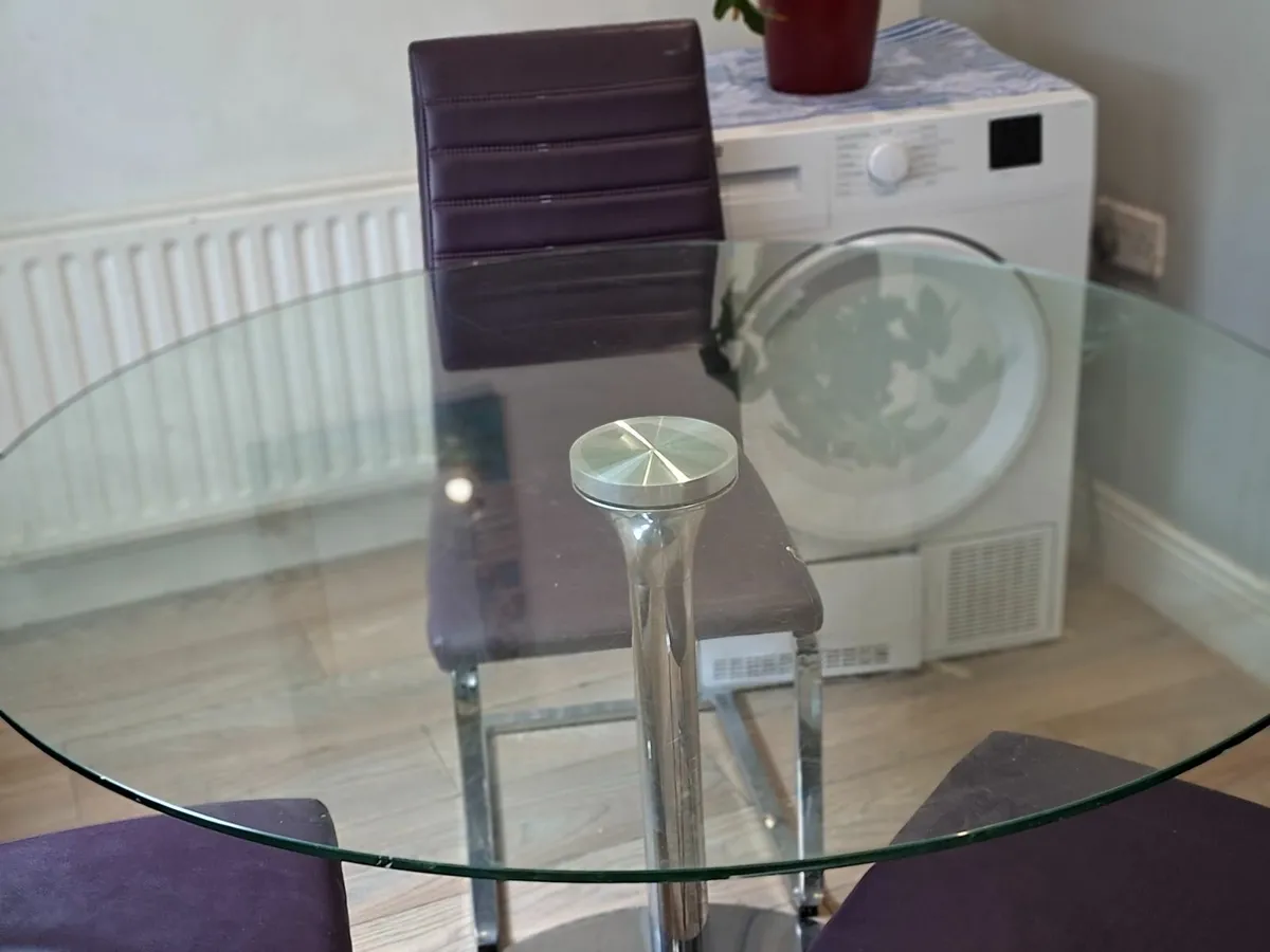Kitchen table - Image 2