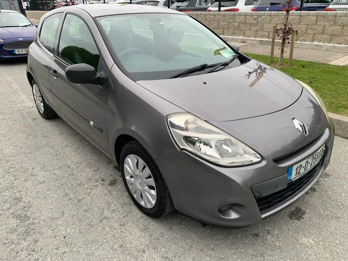 2012 Renault Clio petrol, Nctd 9/26, tax 12/25 - Image 1