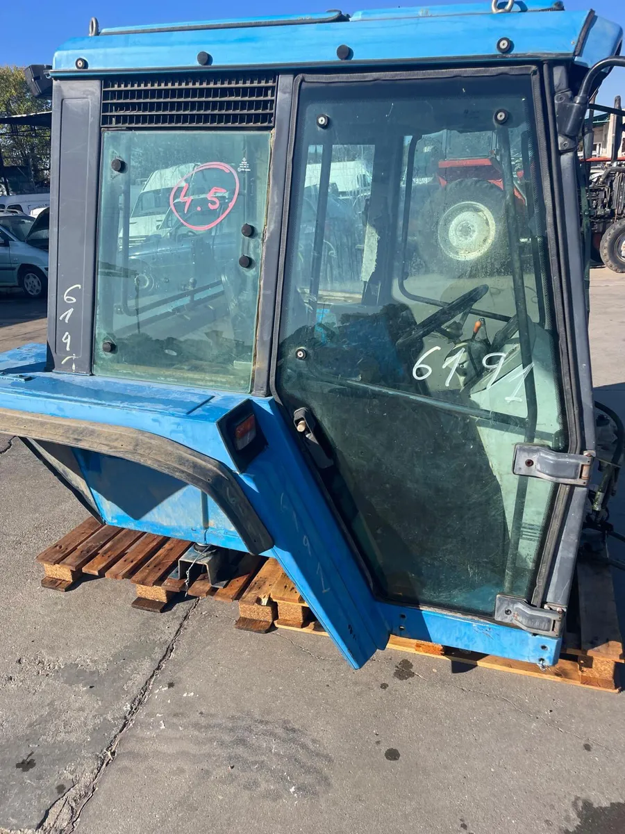 European Landini/Massey Ferguson Cab - Image 2
