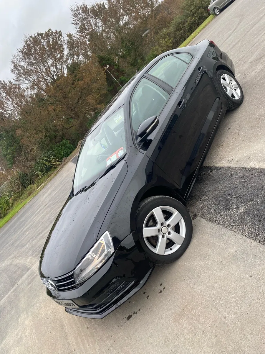 VW JETTA 02/27 - Image 4