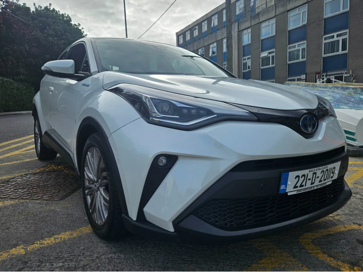 Toyota C-HR 1.8 HYBRID SOL 4DR AUTO - Image 1