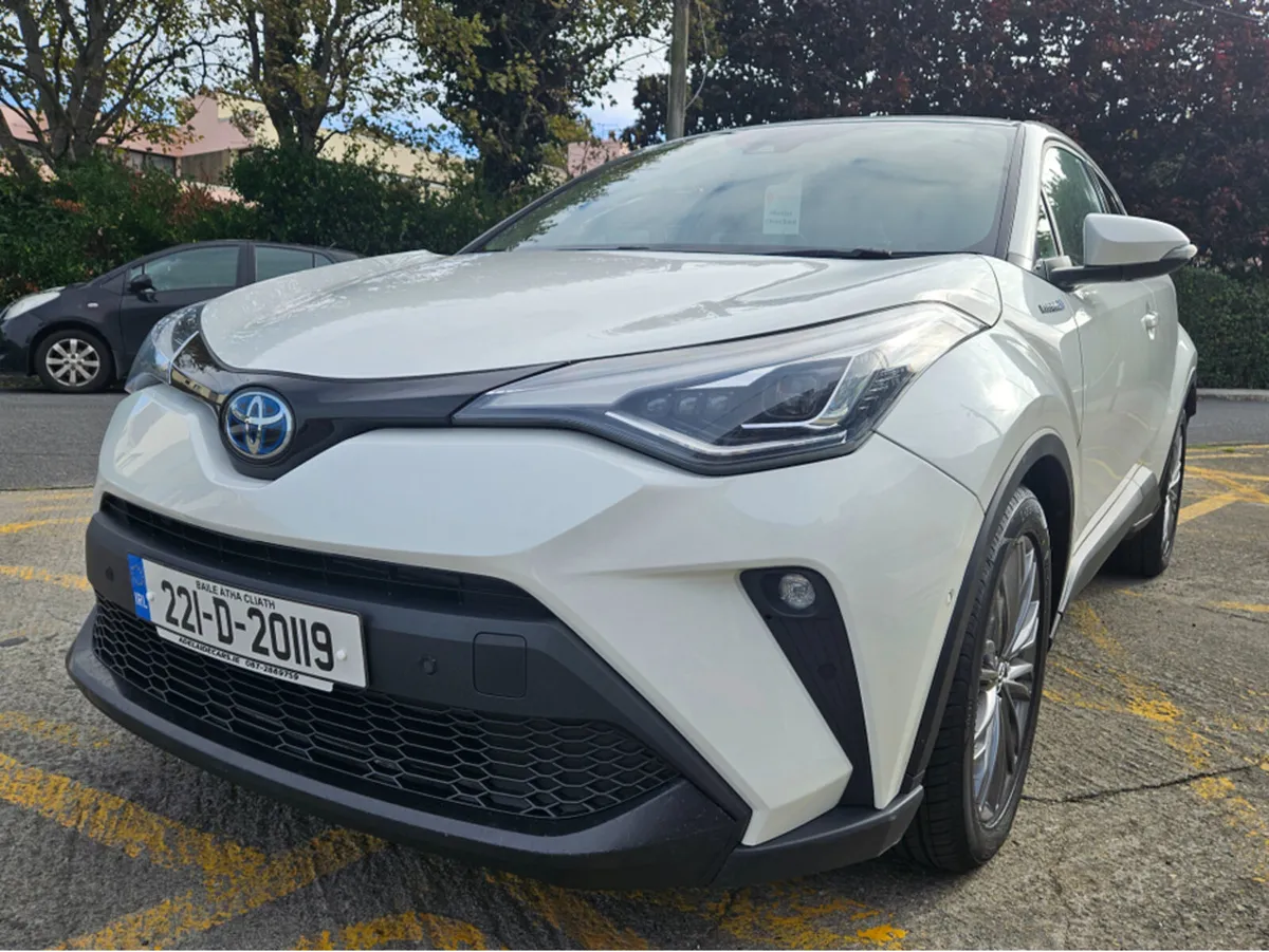 Toyota C-HR 1.8 HYBRID SOL 4DR AUTO - Image 3
