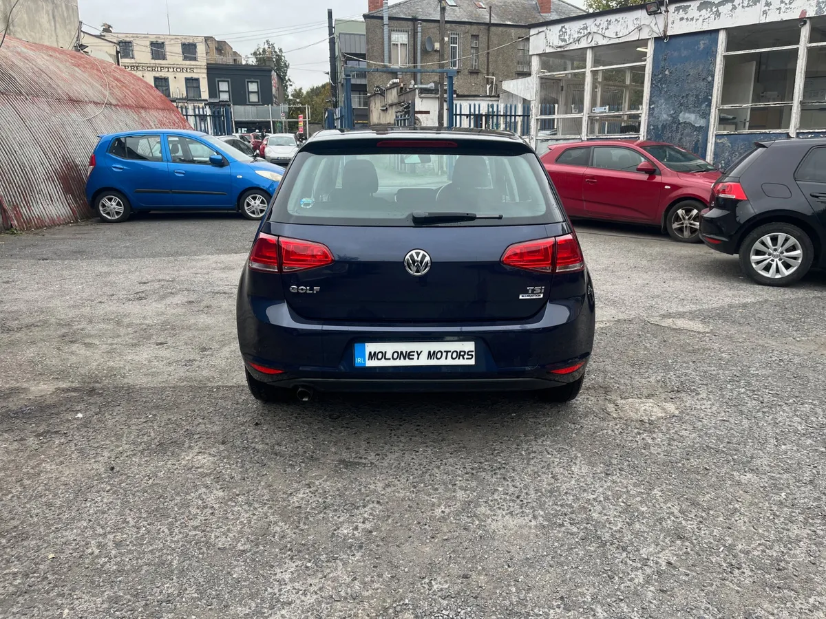 2016 VOLKSWAGEN GOLF, VERY CLEAN, LOW MILEAGE - Image 4