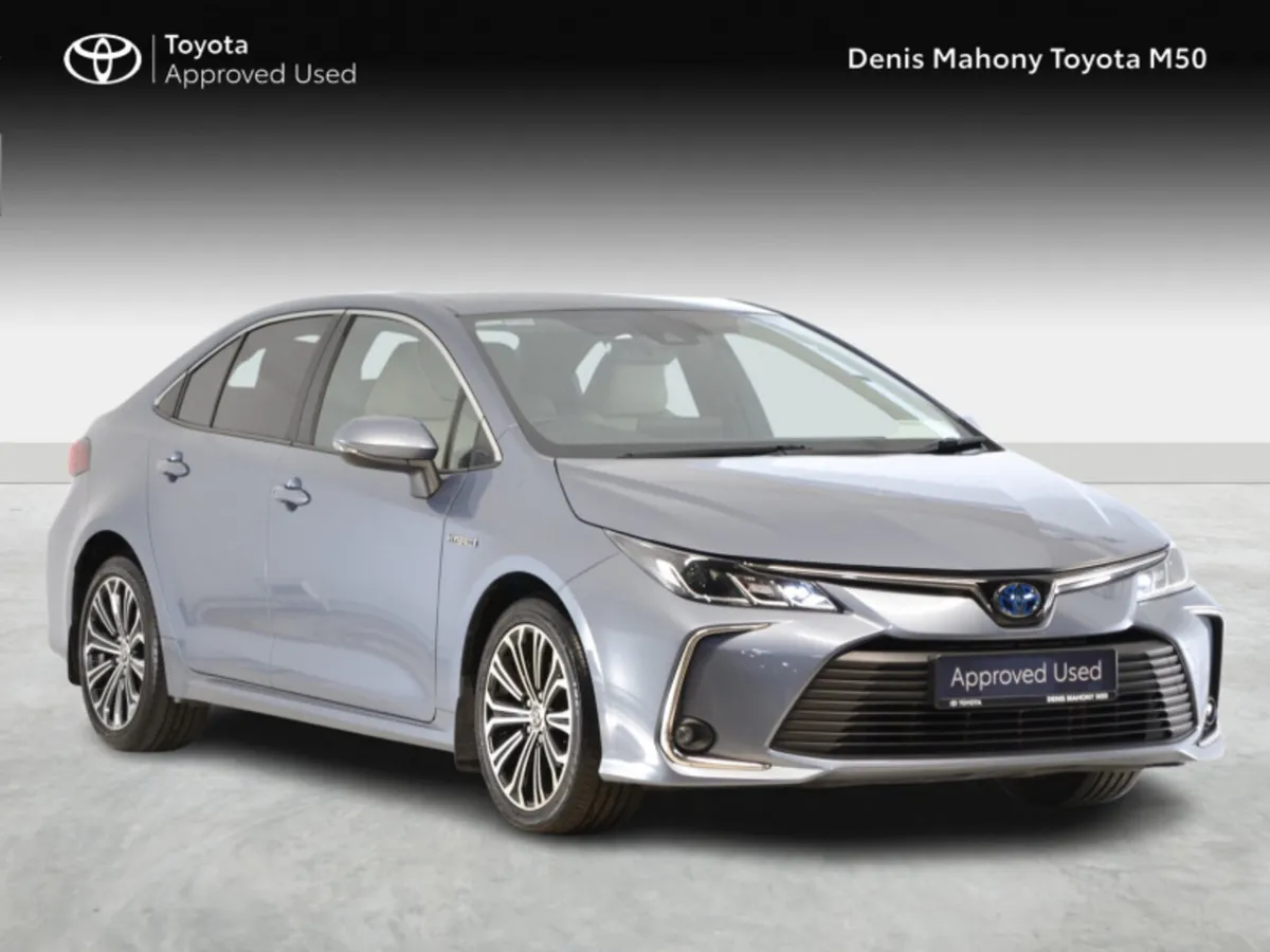 Toyota Corolla Hybrid Luna Sport Auto - Image 1
