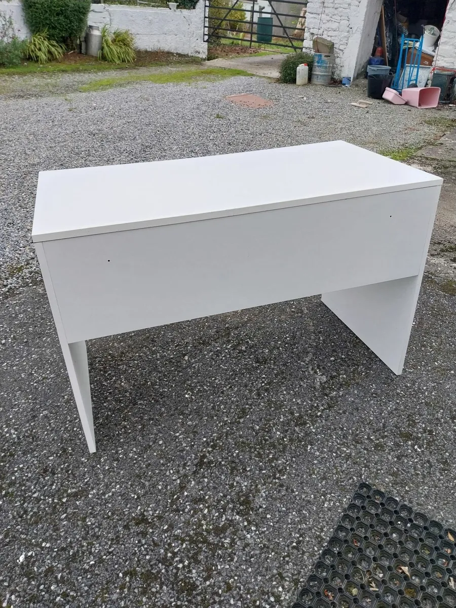 Desk - Image 1
