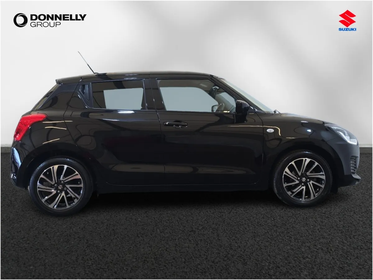Suzuki Swift Hatchback SZ-L - Image 3